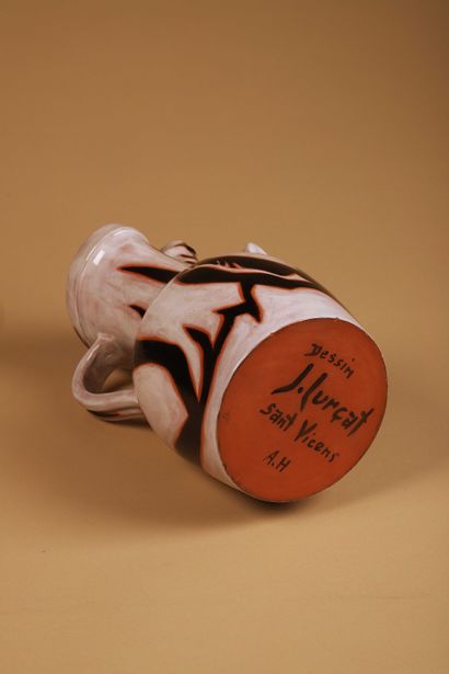 Jean LURÇAT (1892-1966)
Vase à anse Terre...