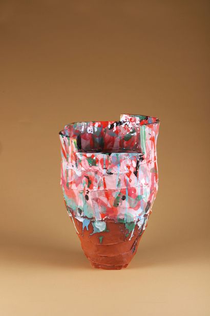 Elke SADA (1965) 
Vase dit n°10 de la série Hallstattpieces 
Céramique
Signée...