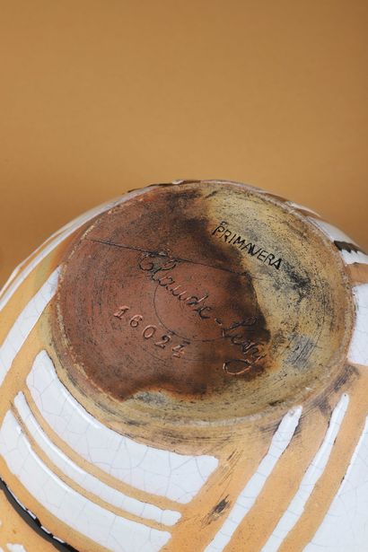 Claude LEVY (1895-1942) 
Vase dit 16024 Céramique
Signée...