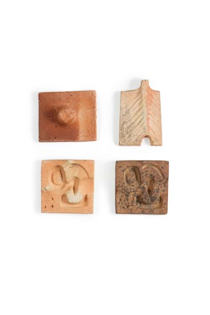 JOUVE France
Suite de quatre éléments décoratifs
Terre...