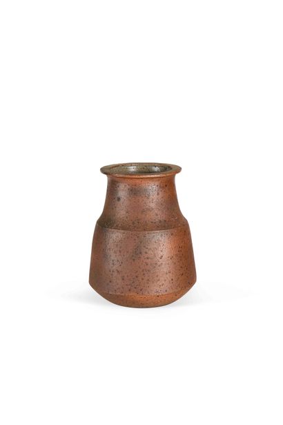 Robert DEBLANDER (1924-2010)
Vase
Grès
Signé...