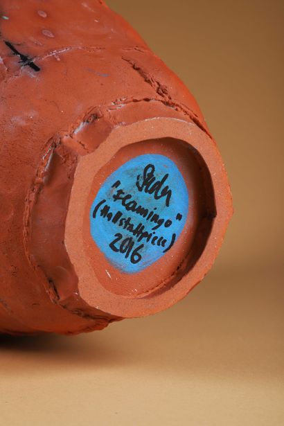 Elke SADA (1965) 
Vase dit n°10 de la série Hallstattpieces 
Céramique
Signée...