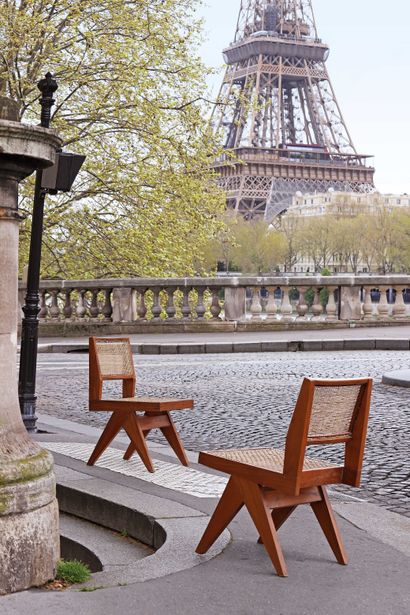 Pierre JEANNERET (1896-1967) Pair of chairs...