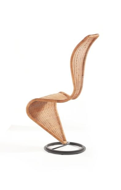 Tom DIXON (1959) Chaise dite S chair Fonte,...