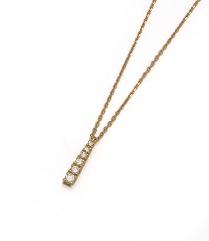 Collier en or jaune 18K (750/1000) agrémenté...