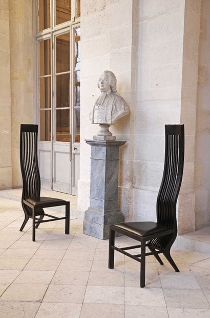 Arata ISOZAKI (1936)
Pair of Marilyn chairs
Lacquered...