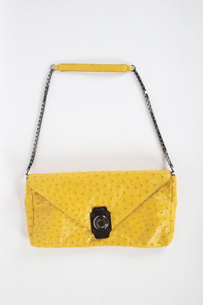 CÉLINE
31 cm clutch bag, yellow ostrich,...