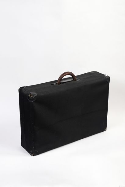 Louis VUITTON
Number 916765
Suitcase in monogram...