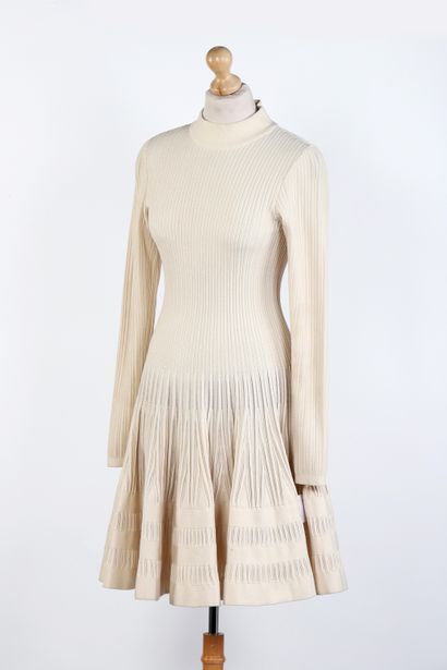 ALAÏA
Skater dress in ribbed ecru knit, small...