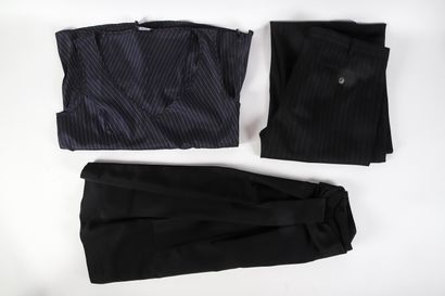 Hugo BOSS
Outfit including navy blue striped...