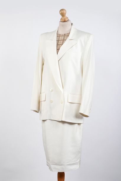 Jean-Louis SCHERRER
White linen suit, jacket...