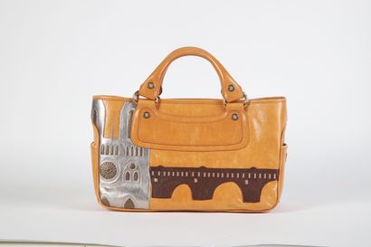 CÉLINE, circa 2006
Boggie Paris bag in camel...