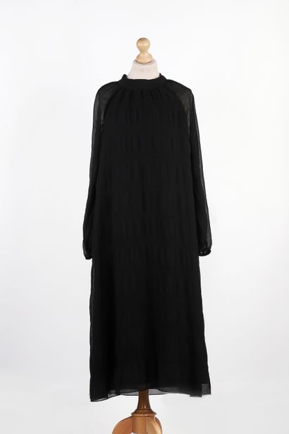 IRO, ASOS
	Set consisting of a white cotton...