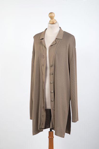 Jean-Louis SCHERRER
Long taupe knit cardigan...