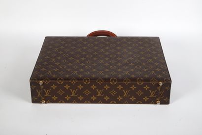 Louis VUITTON circa 1983
Attaché-case 
