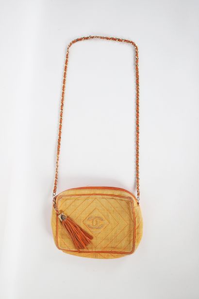 CHANEL 
Mustard quilted jersey bag, closure...