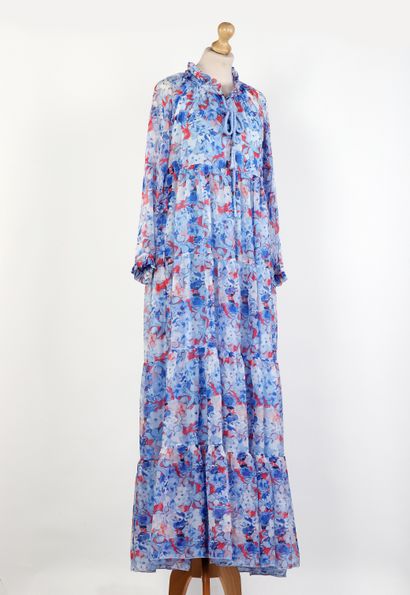 Mira MIKATI, EYWASQUIS
	Set of two long floral...