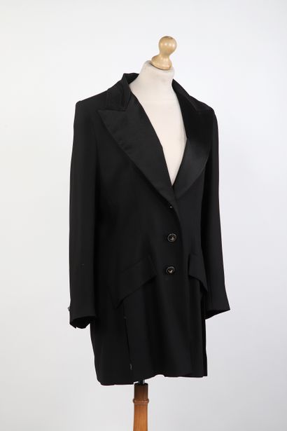 Jean-Louis SCHERRER Boutique
Black smocking...