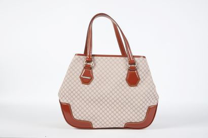 CÉLINE, circa 2007
35 cm tote bag, in beige...