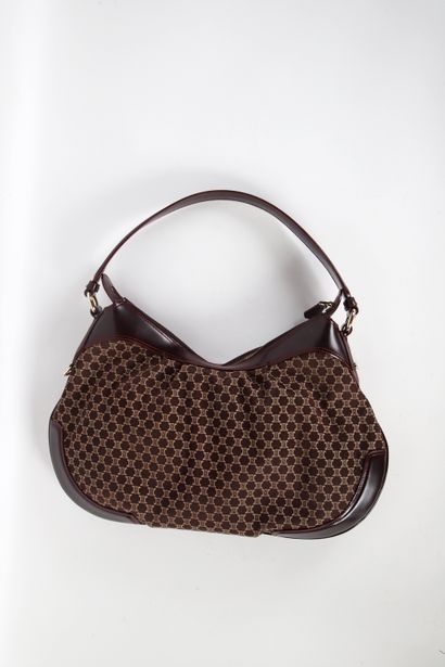 CÉLINE, circa 2007
41 cm Hobo bag, in brown...