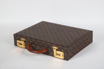 Louis VUITTON circa 1983
Attaché-case 