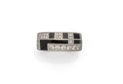 MAUBOUSSIN Paris
Belle de nuit
Bague bandeau...