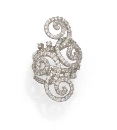 Bague cocktail en or gris 18K (750/1000)...