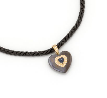 Pendentif Cœur en agate agrémenté, en son...