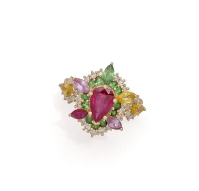 Bague cocktail en or jaune 18K (750/1000)...