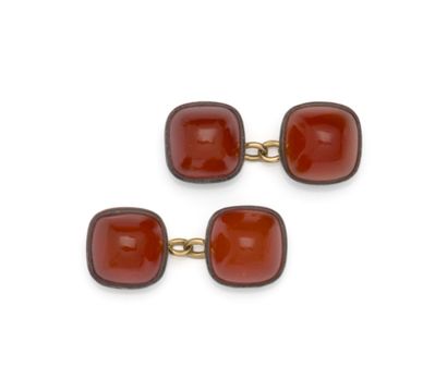 Paire de boutons de manchette en argent (800/1000)...