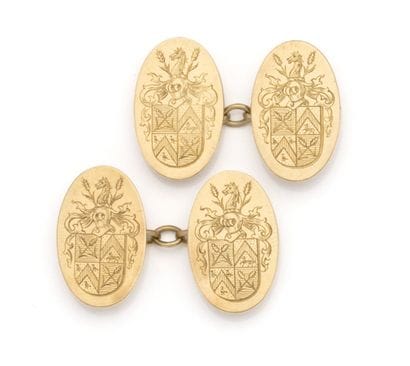 Paire de boutons de manchettes en or jaune...
