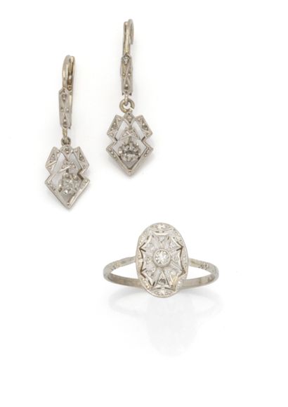 Parure Art Déco en or gris 18K (750/1000)...