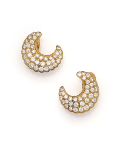 Paire de clips d'oreilles en or jaune 18K...