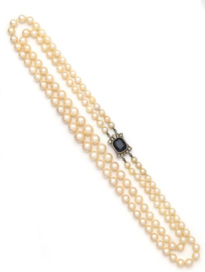 Double-strand cultured pearl necklace with...