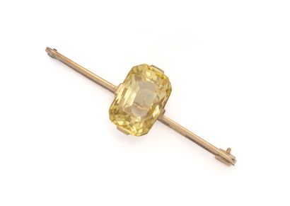 9K (375/1000) rose gold brooch centered on...