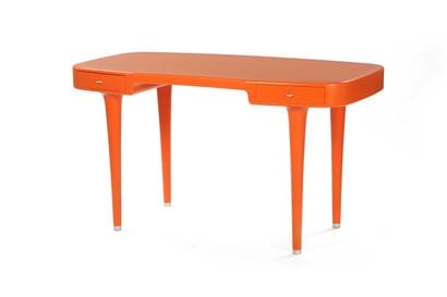 Marc NEWSON (1962)
Table bureau dite Riga
Structure...