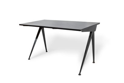 Jean PROUVÉ (1901-1984)
Bureau dit compas
Structure...