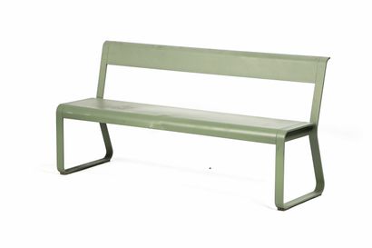 FERMOB (XX)
Ensemble comprenant une table...