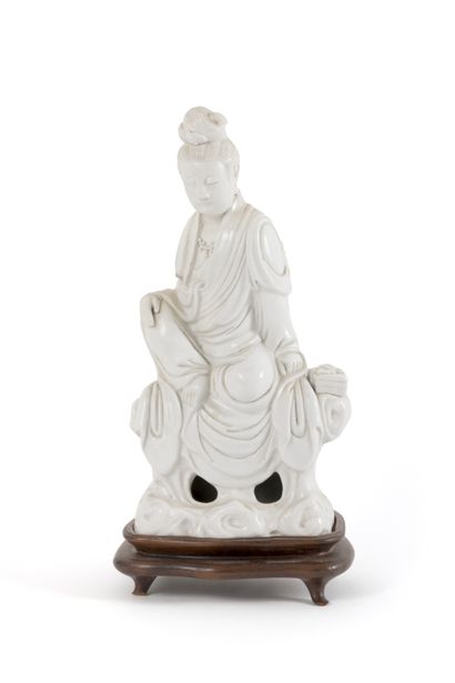 CHINA, 20th century
China white subject
Representing...
