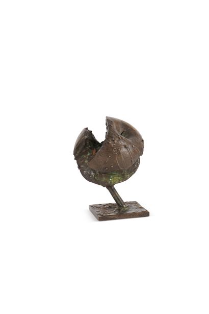 Andrea GRASSI (1938)
The apple. 1973
Bronze
Signed...