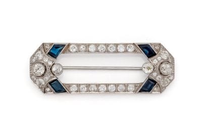 Rectangular brooch in platinum (850/1000)...