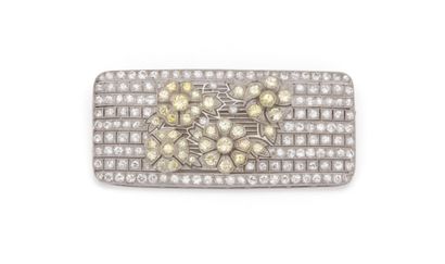 Rectangular Art Deco brooch in platinum (850/1000)...