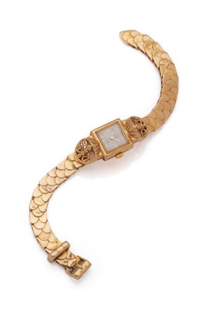 DEVEX ANTICHOC
Ladies' wristwatch in 18K...