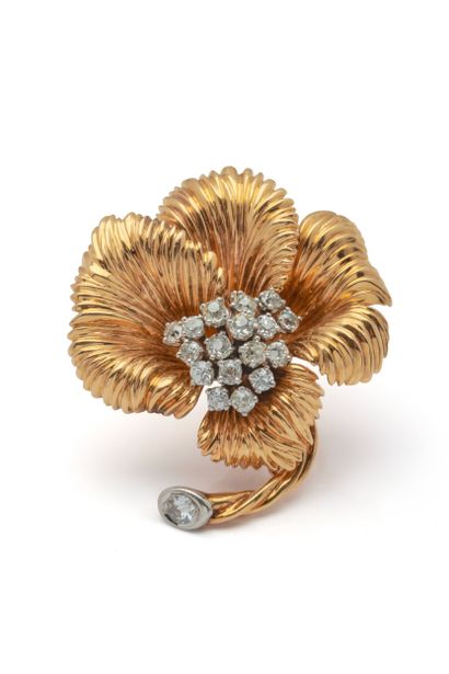 Broche Fleur en or deux tons 18K (750/1000)...