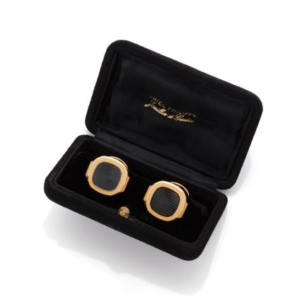 PATEK PHILIPPE
Pair of 18K (750 thousandths)...
