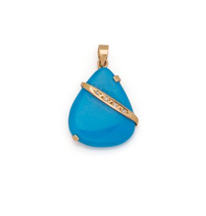 Pendentif en or jaune 18K (750/1000) ornée...