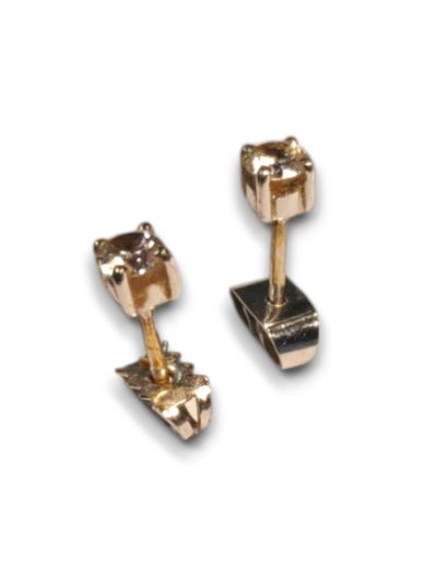 Paire de puces d'oreilles en or gris 18K...