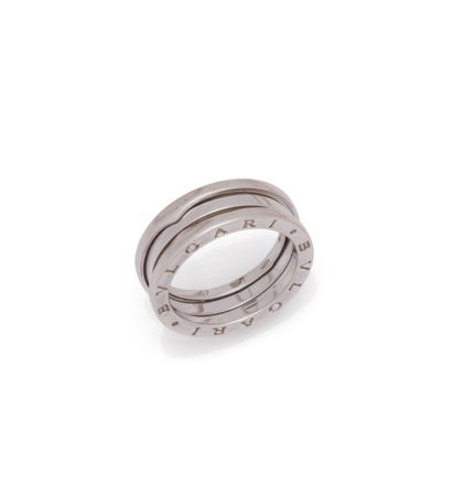 BULGARI
B Zéro 1 
Bague ressort en or gris...