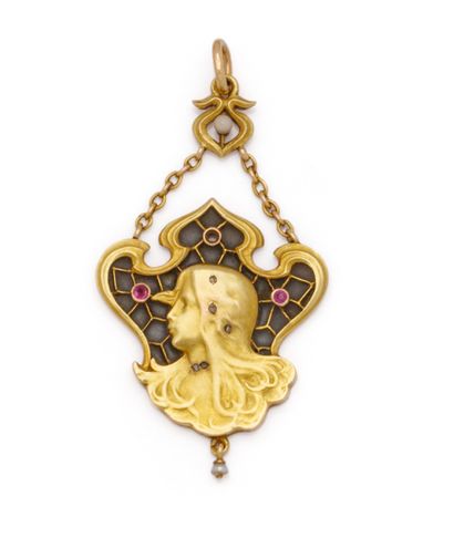 Art Nouveau pendant in 14K (585/1000) yellow...