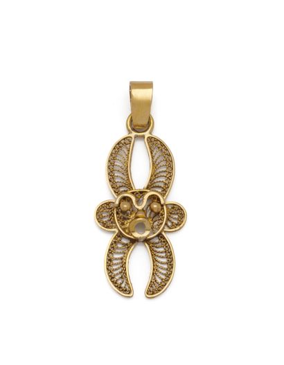 Pendentif en or jaune 18K (750/1000) filigranné...